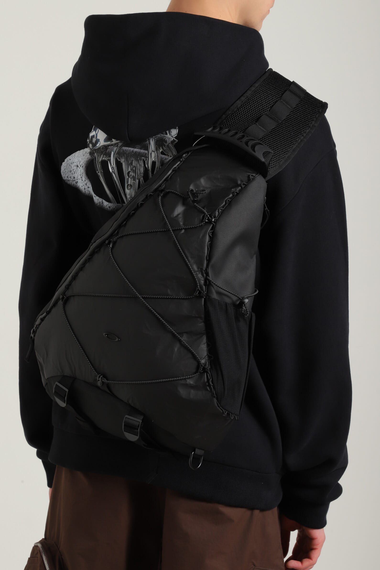 Рюкзак Oakley Latitude Sling Pack Oakley 00629000_01 - Онлайн