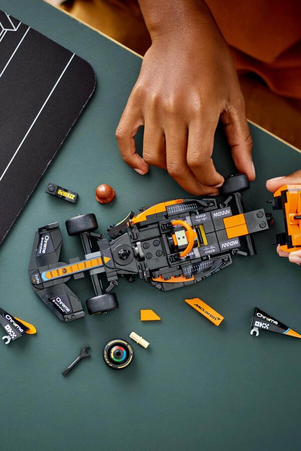 LEGO Конструктор LEGO Speed Champions Автомобіль для перегонів 2023 McLaren Formula 1 245 деталей 00577433_35 №4