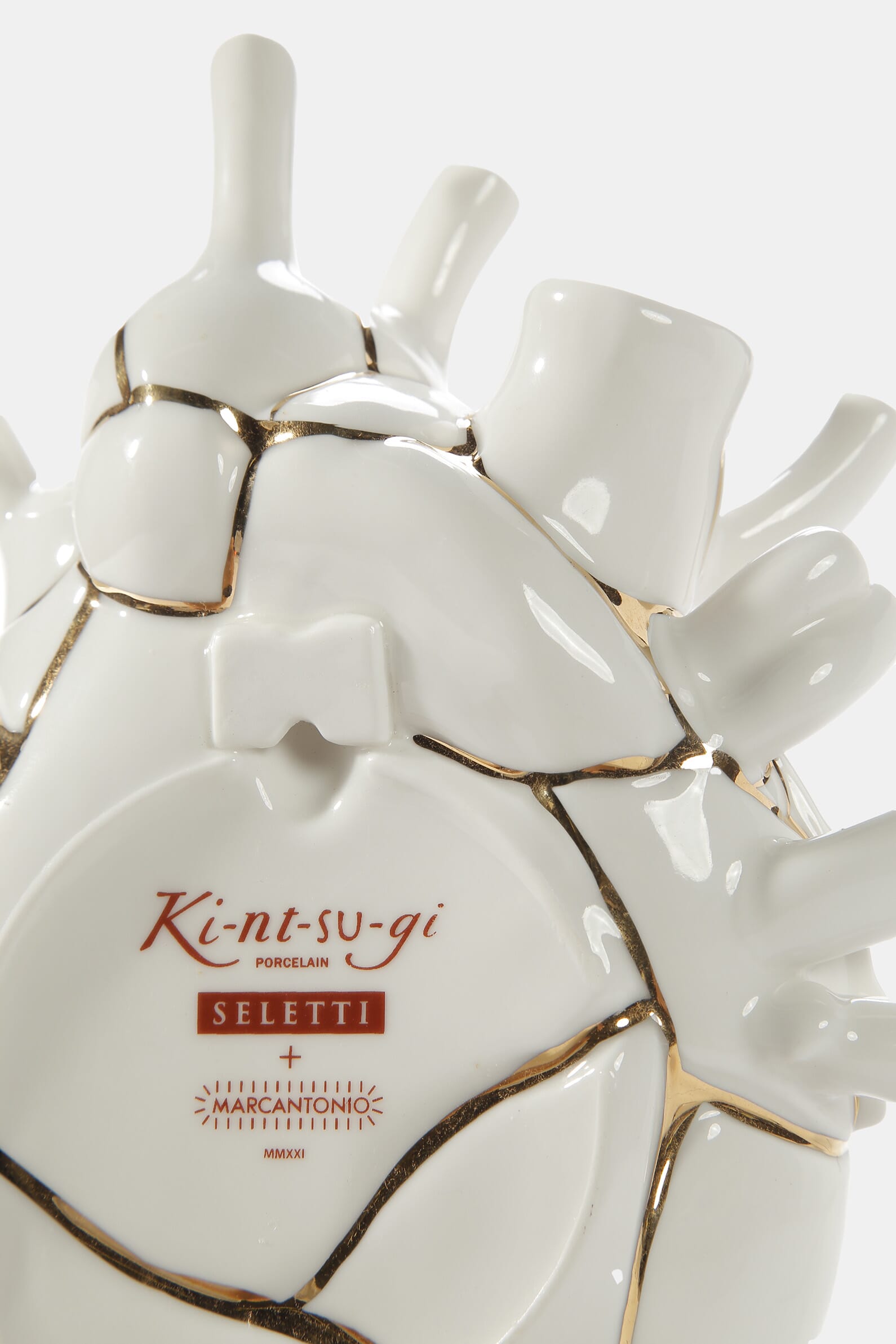 Ваза Love in Bloom Kintsugi (Seletti х Marcantonio ) Seletti