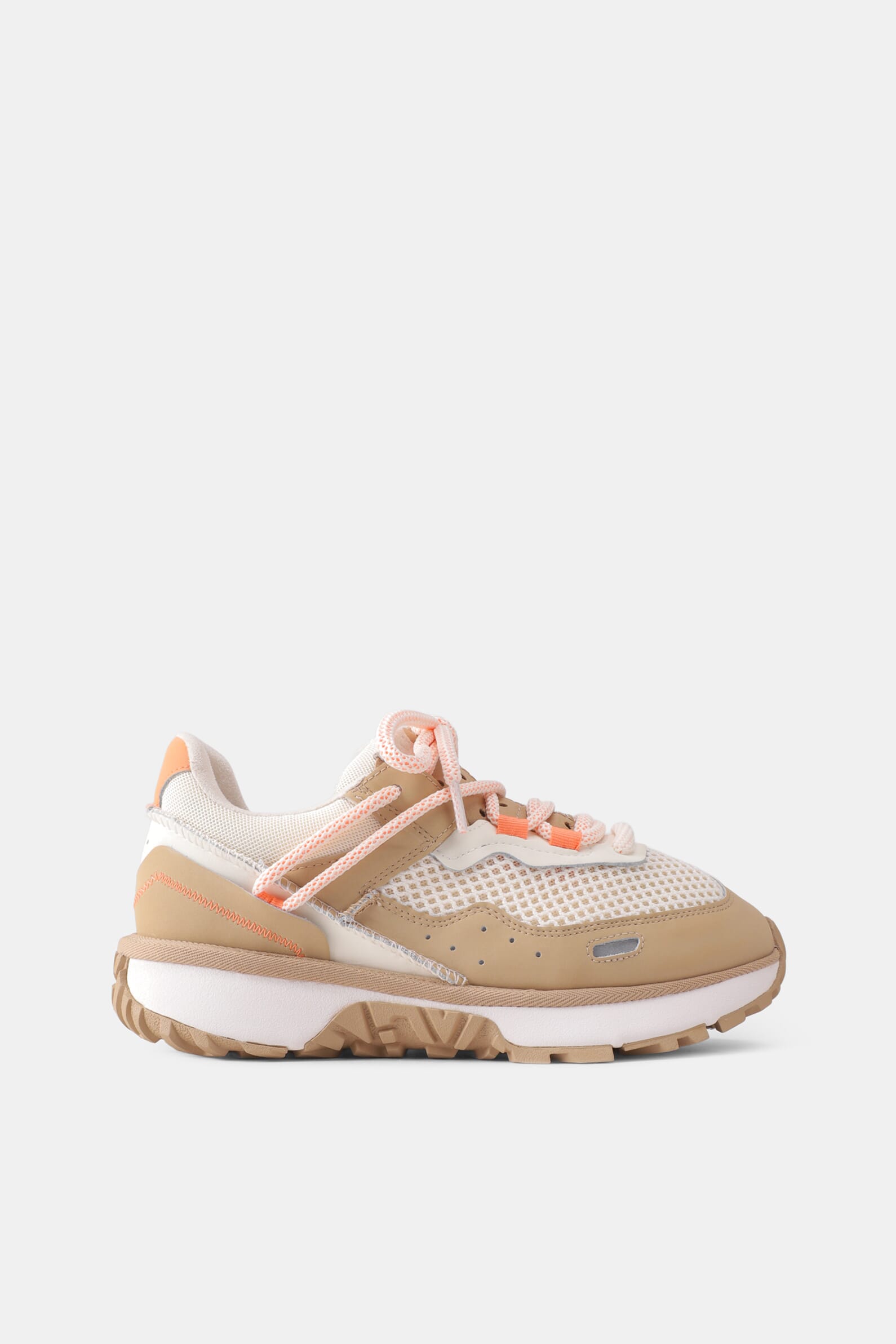 Кросівки W RETROFI LOW SPRING