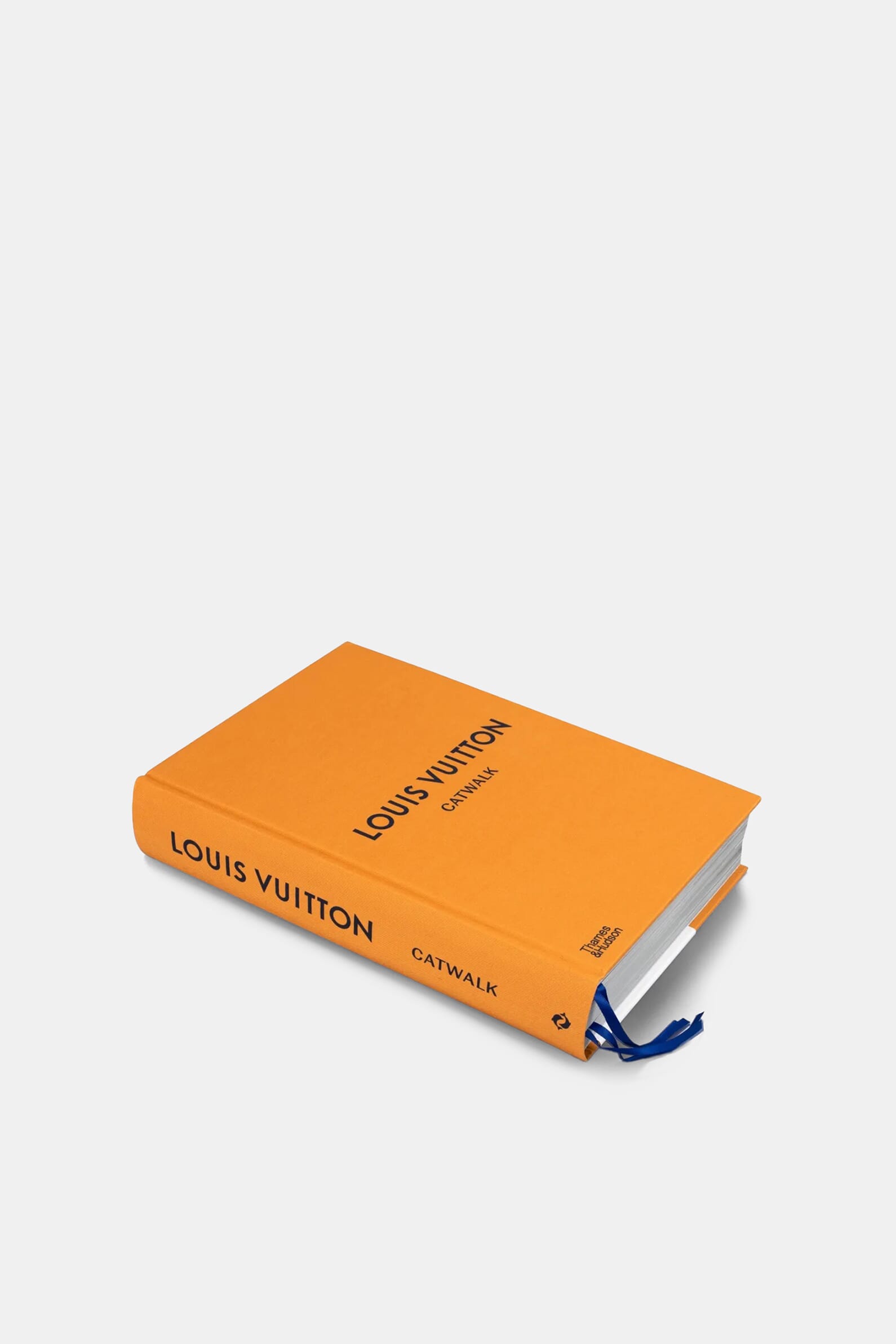 Книга «Louis Vuitton Catwalk» Thames&Hudson 00569861_34 - Онлайн