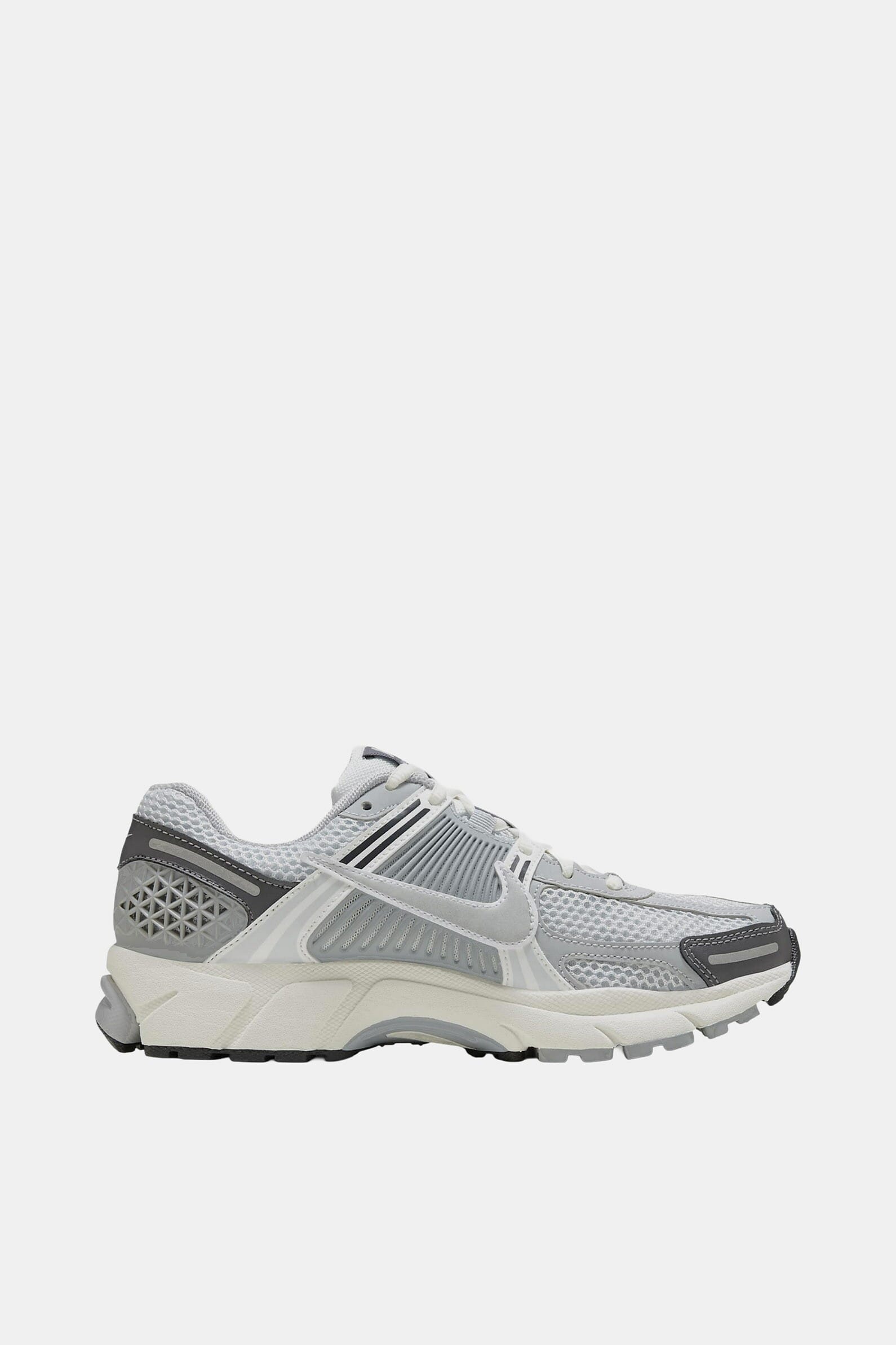 Кросівки чоловічі Nike Zoom Vomero 5