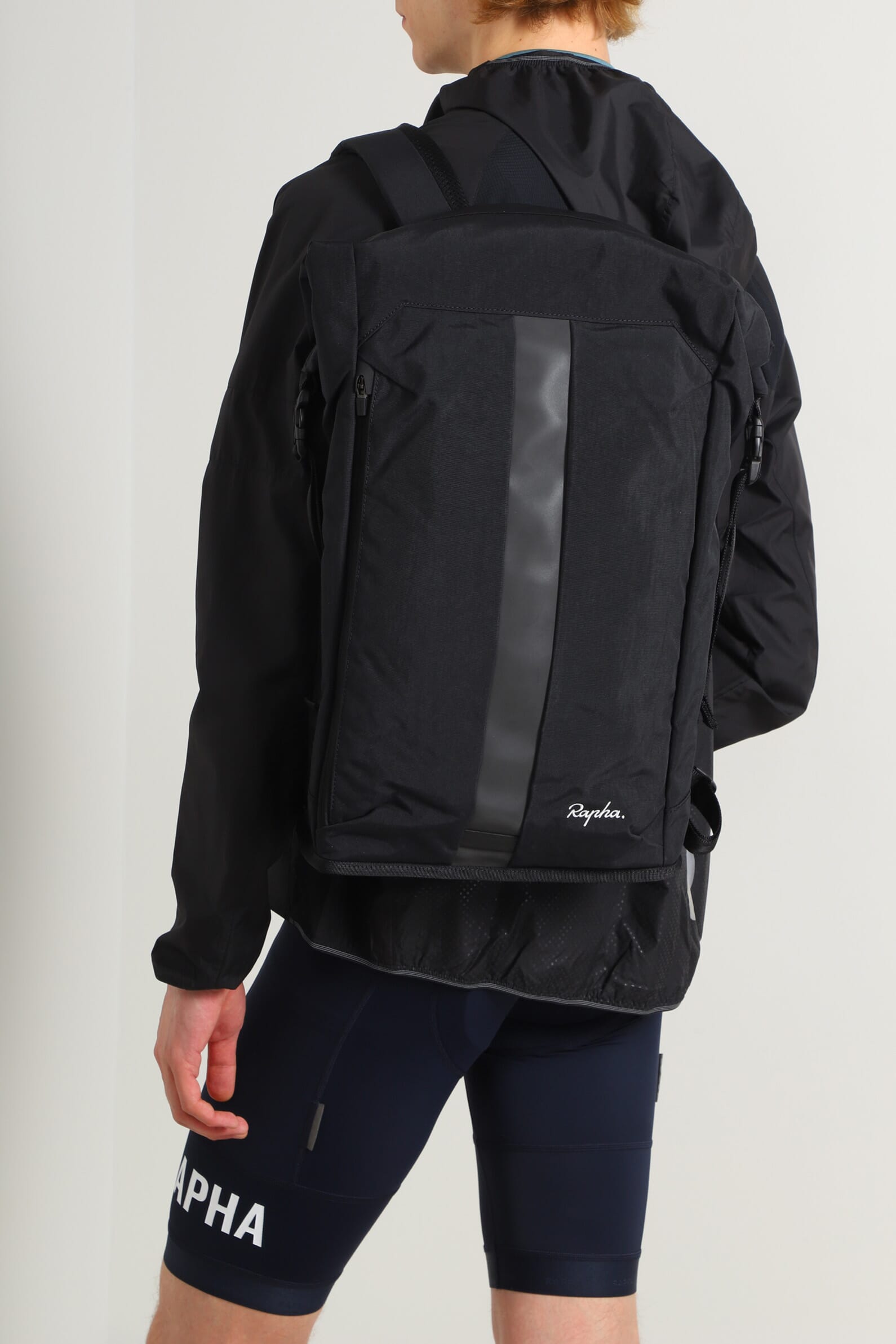 Рюкзак Backpack 20L Rapha 00529601_01 - Онлайн-магазин ЦУМ Киев