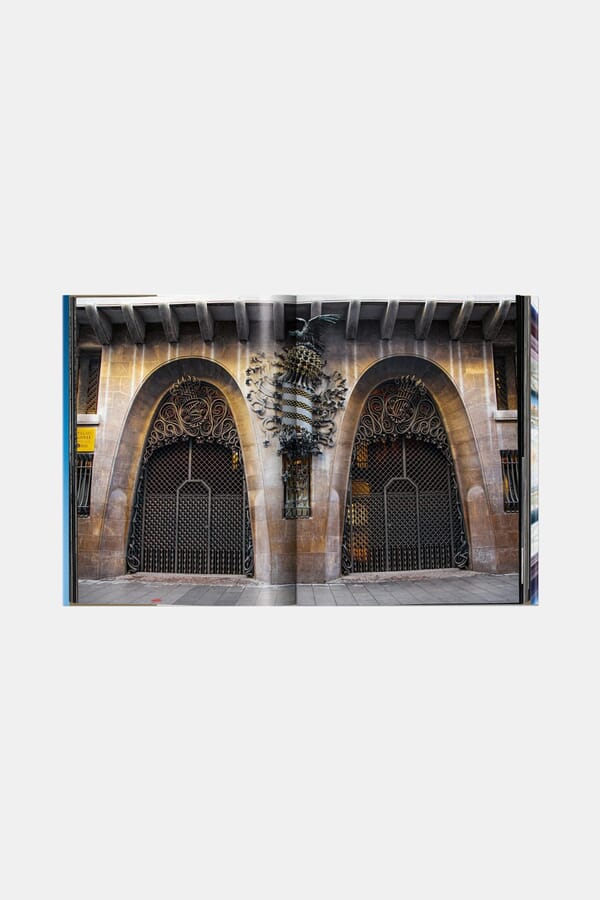 Taschen Книга Gaudí. The Complete Works. 40th Ed. 00349060_34 №4