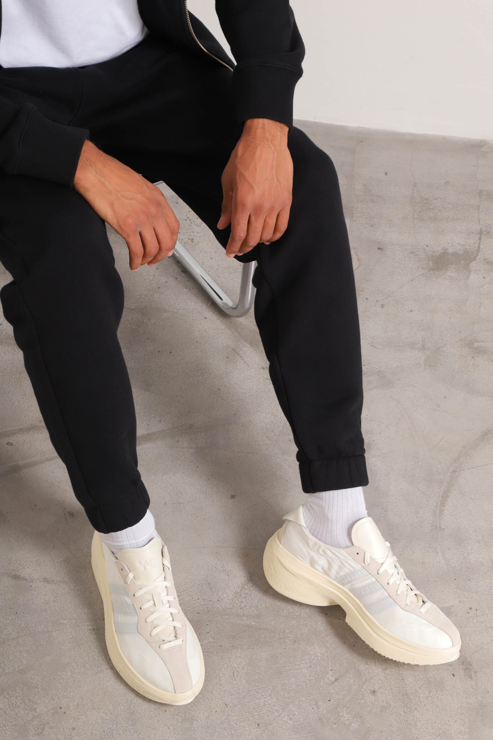 Кросівки Subaya Y-3 00560043_18 — Знижки в ЦУМ Outlet