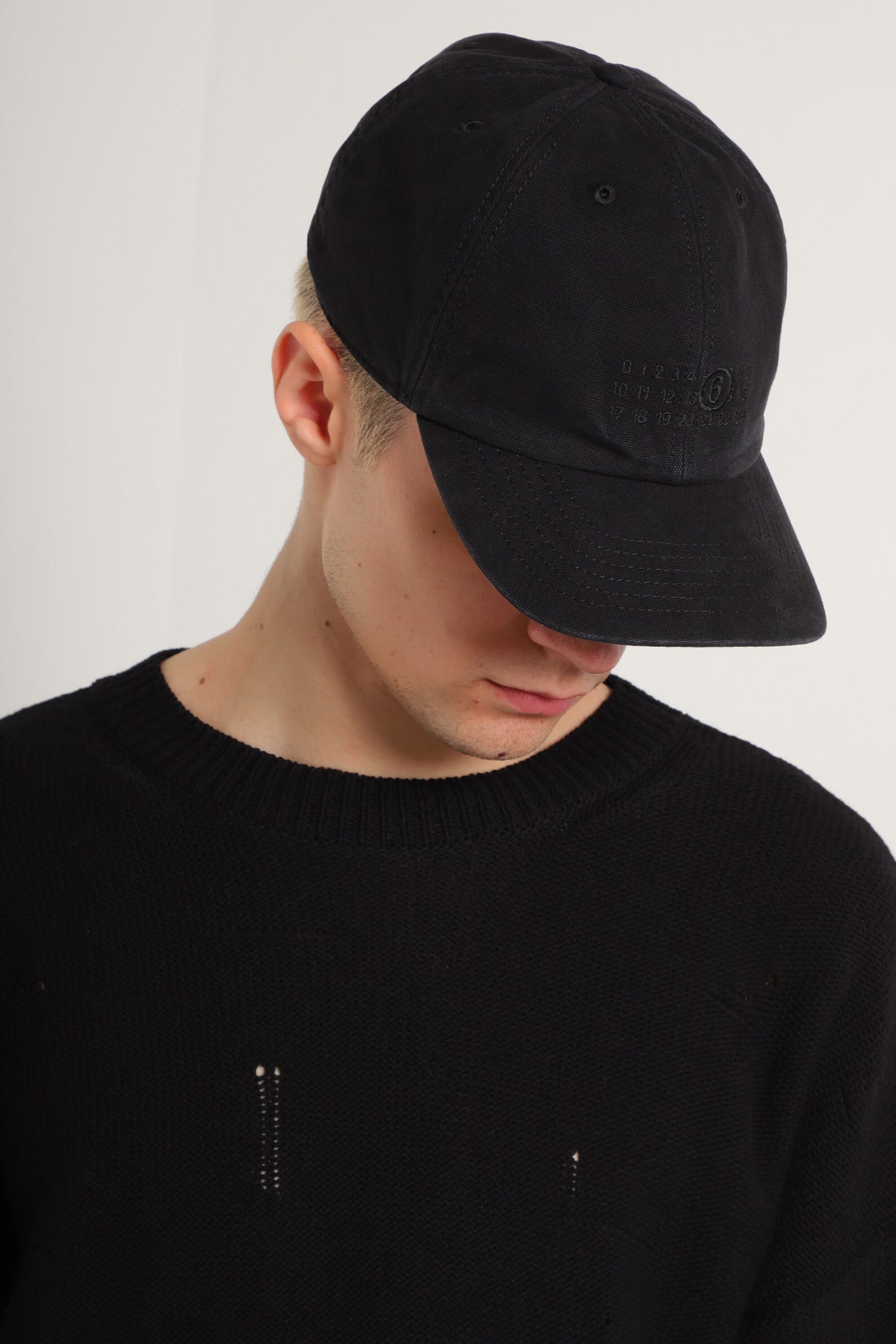 Кепка MM6 Maison Margiela 00627681_01 - Онлайн-магазин ЦУМ Киев Кепка MM6 Maison Margiela 00627681_01 - Онлайн-магазин ЦУМ Киев