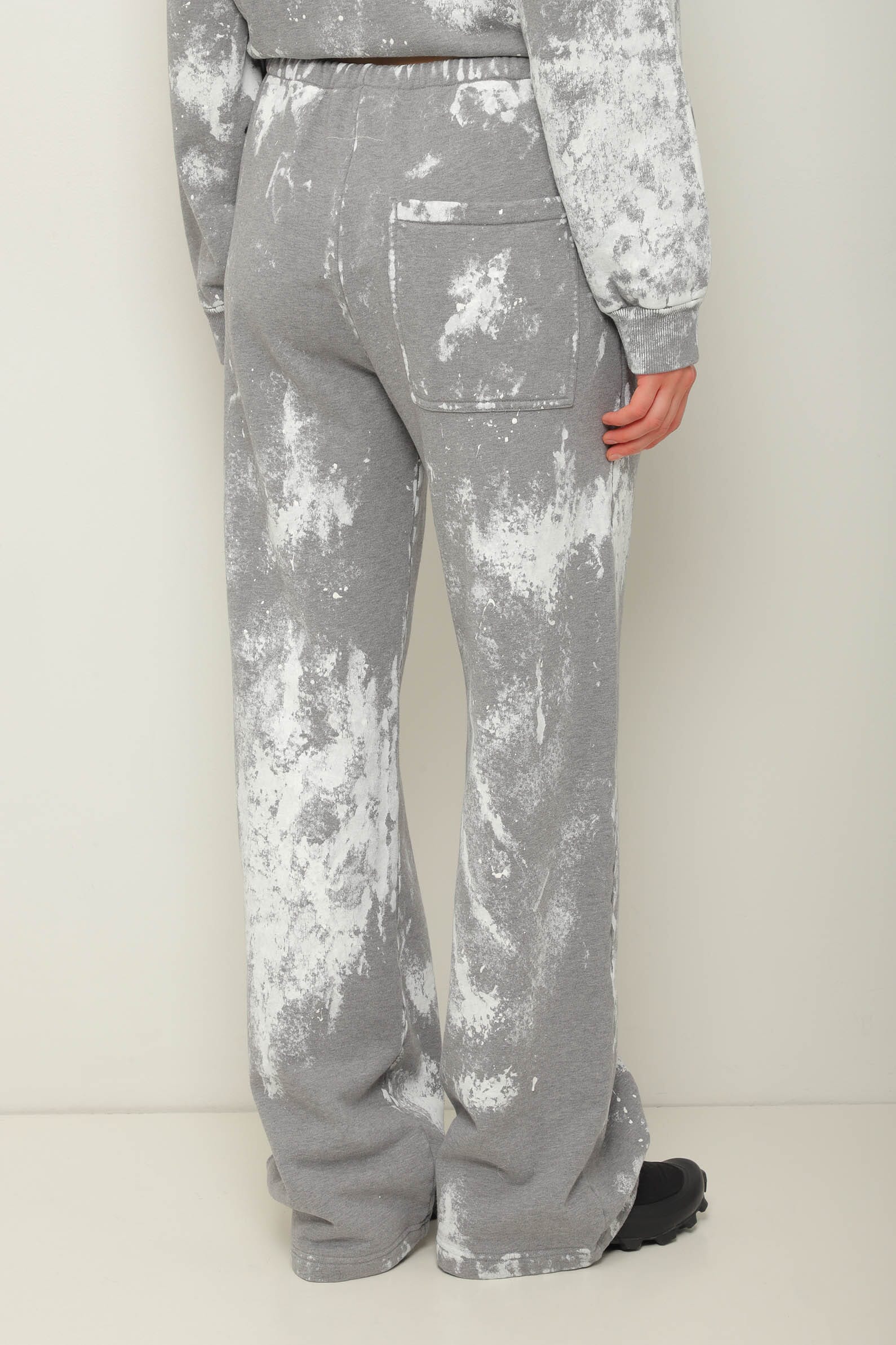 MM6 Maison Margiela メタリックファーシュー Спортивные брюки MM6 Maison Margiela 00661311_08 - Онлайн-магазин