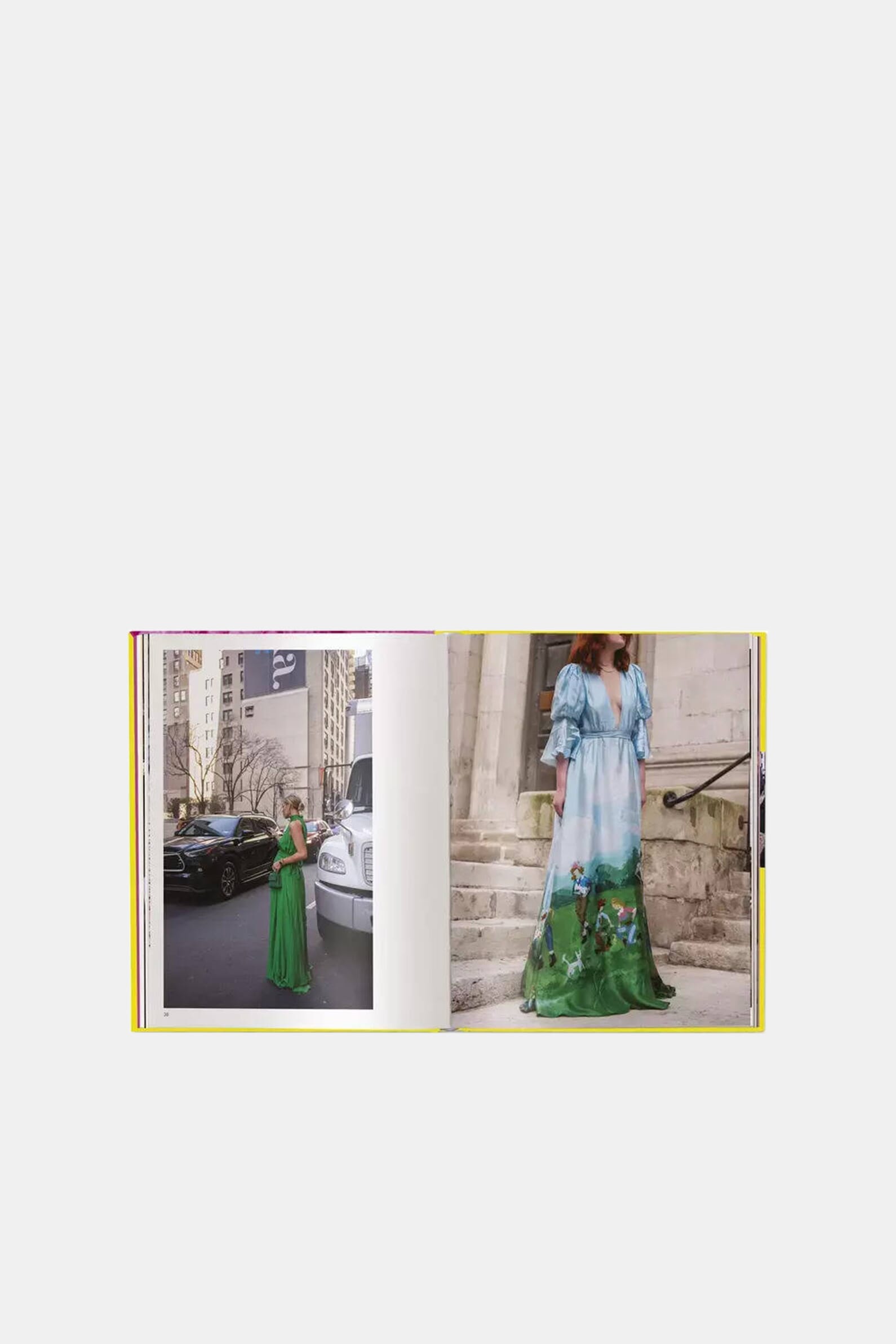 Книга «IT'S ALL ABOUT DRESSES»