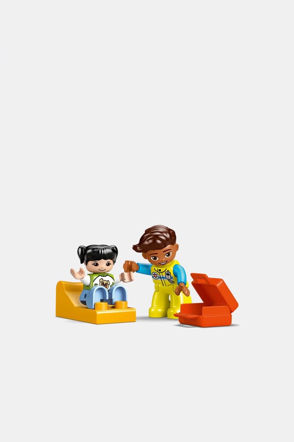 LEGO Конструктор LEGO Скорая помощь и водитель 00609428_34 №3