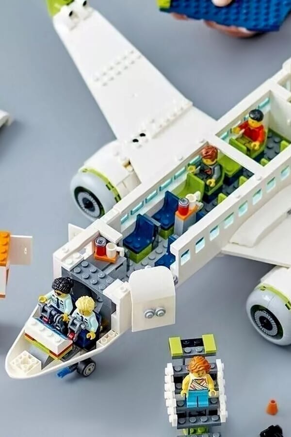 LEGO Конструктор LEGO Пассажирский самолет 00609487_34 №4