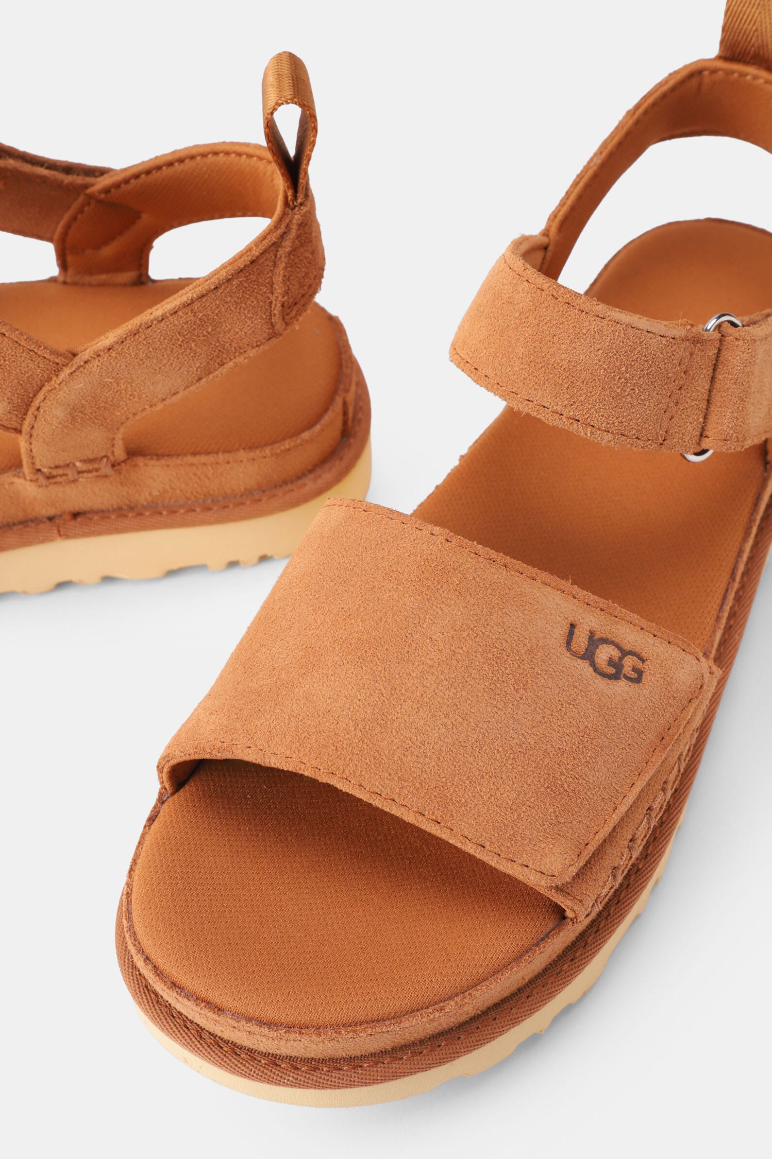 グアン Замшеві сандалі Goldenstar UGG 00518184_05 - Онлайн-магазин ЦУМ Київ