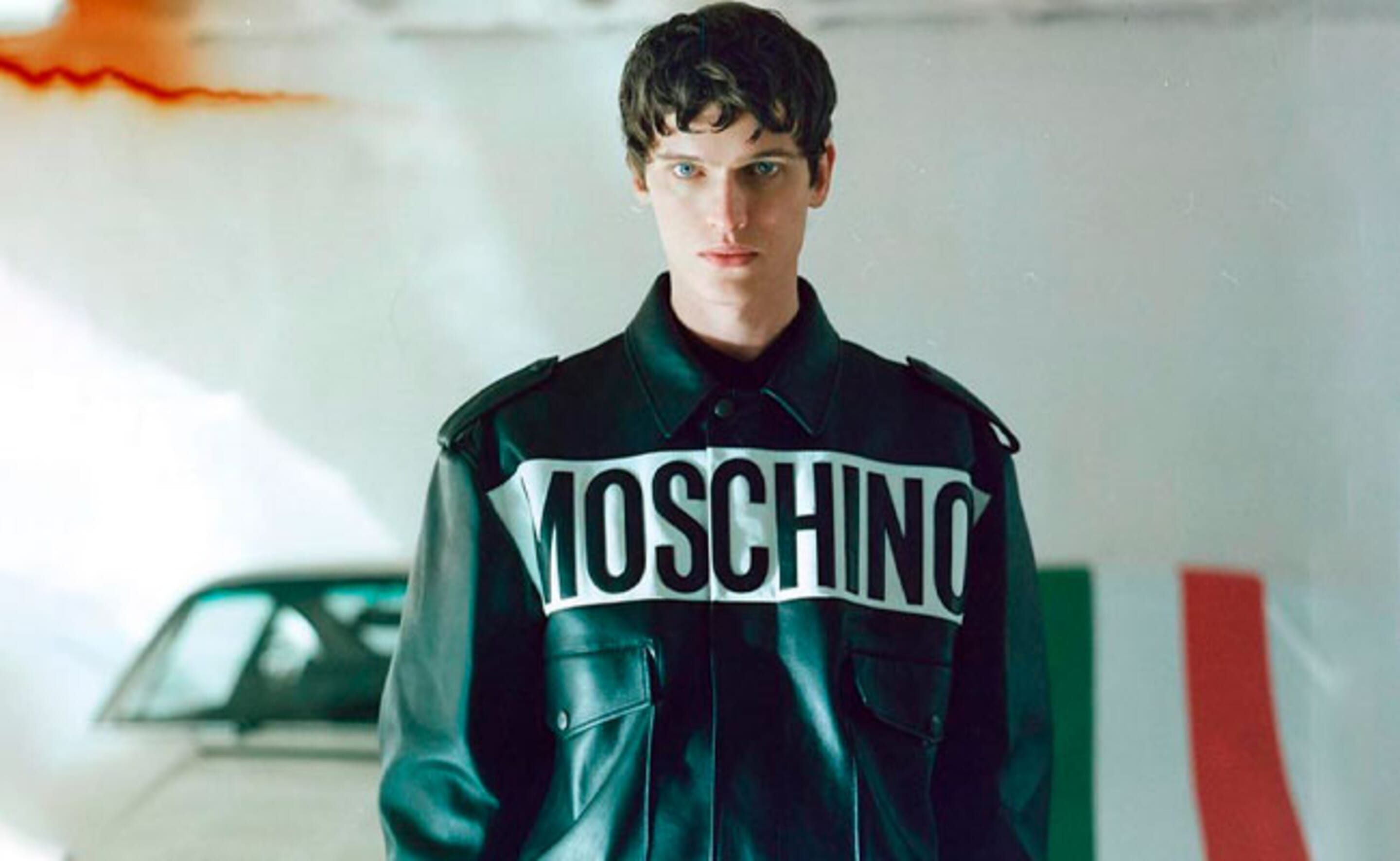 Знижки на Moschino Couture