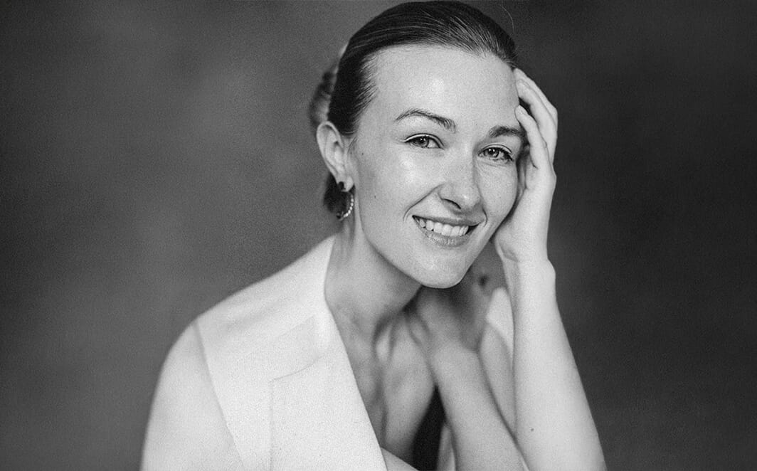 Vogue Ukraine — Інтерв'ю з Ольгою Нікіткіною про стратегію баїнгу Vogue Ukraine — Інтерв'ю з Ольгою Нікіткіною про стратегію баїнгу